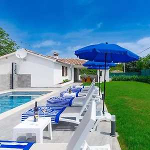 Casa Gverino By Interhome Plomin